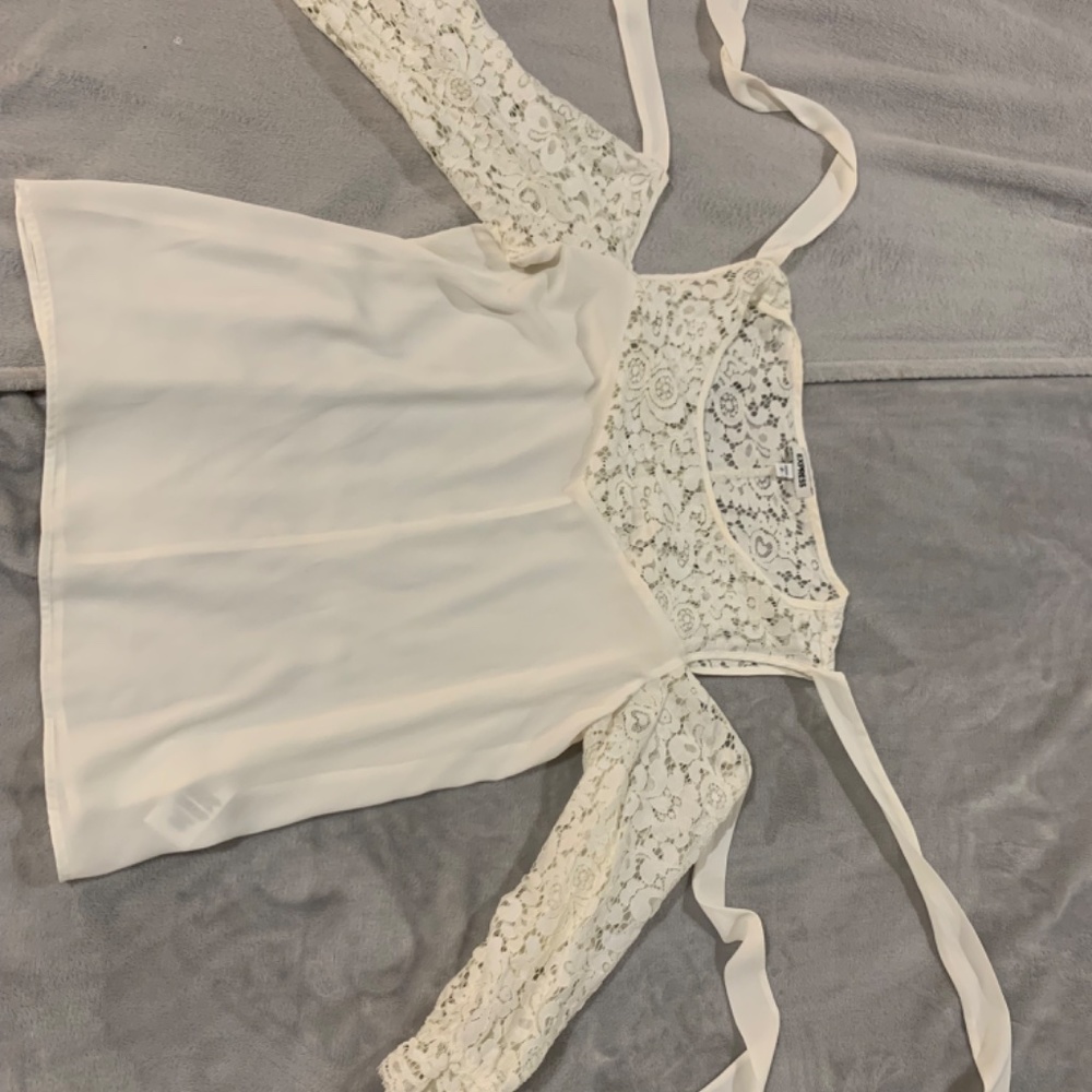 Express Blouse Lace - Picture 5 of 10